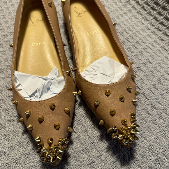 Louboutin studded pointy beige gold ballerina flats 8 - Picture 7 of 8